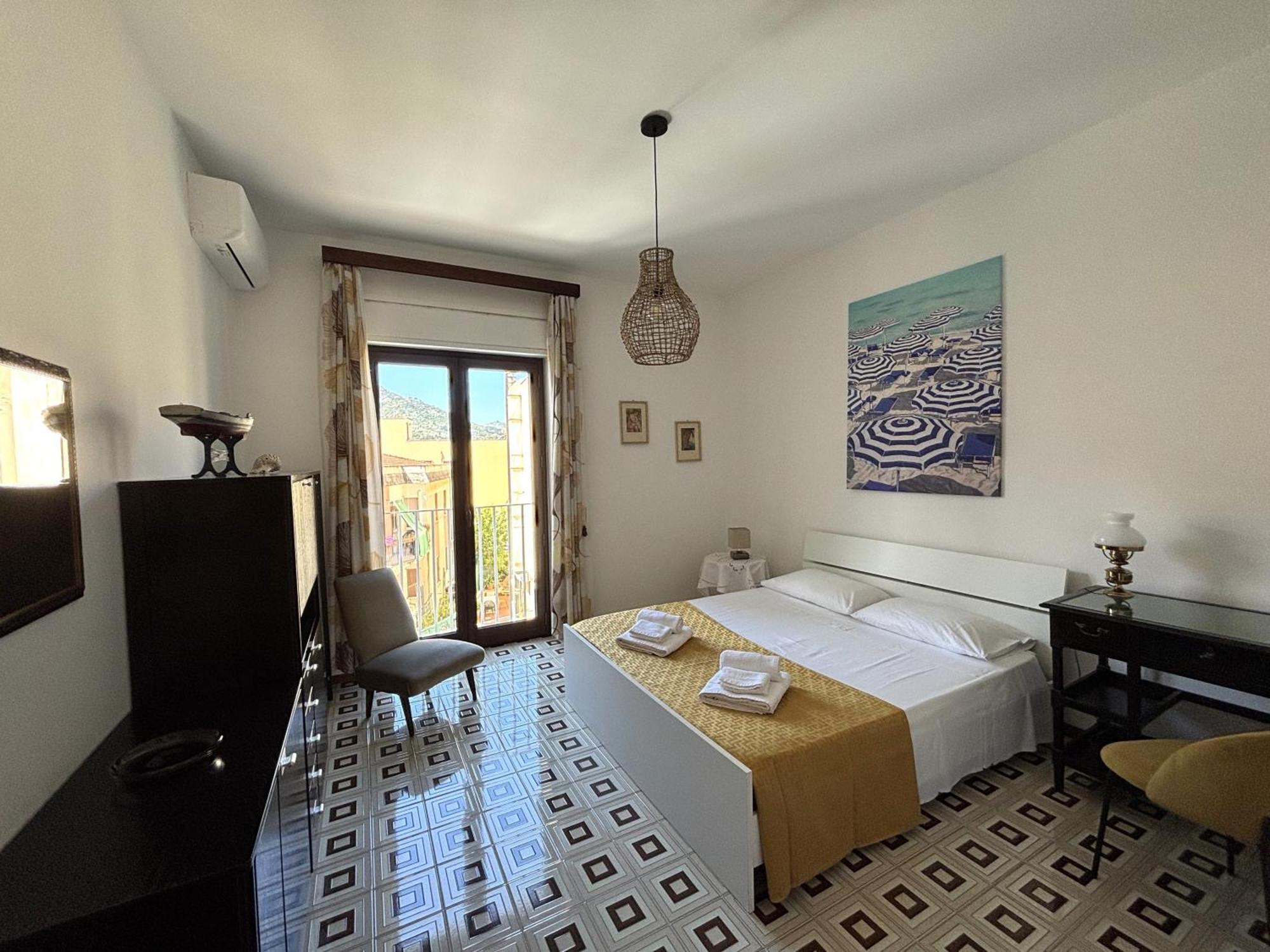 Ferienwohnung Archimede Lounge Cefalù Exterior foto